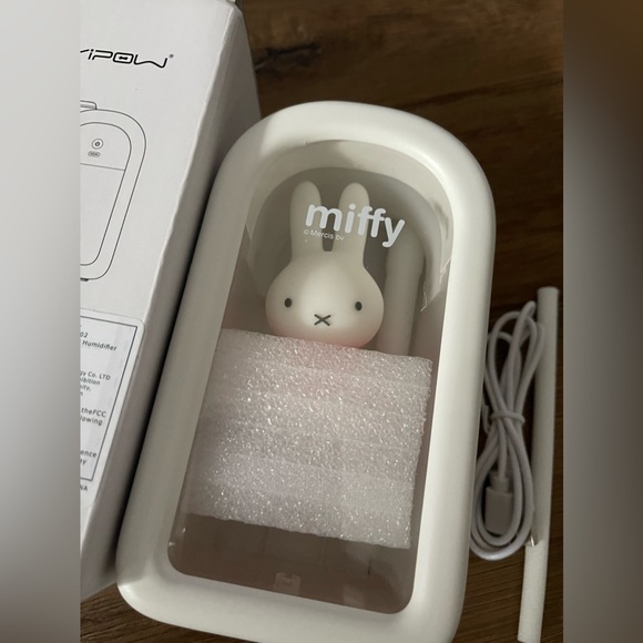 MIFFY-Imported (NWT/Box) Mini White Humidifier - Picture 11 of 16